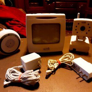 Summer Infant Day & Night B&W Video Monitor Set